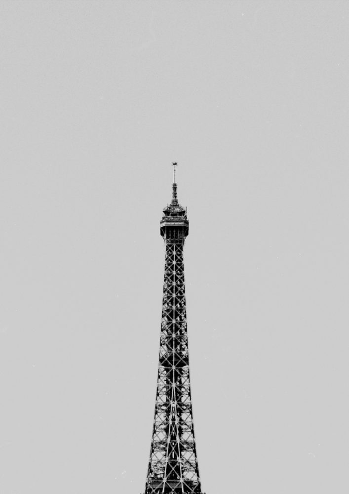 MINIMALISTIC PARIS